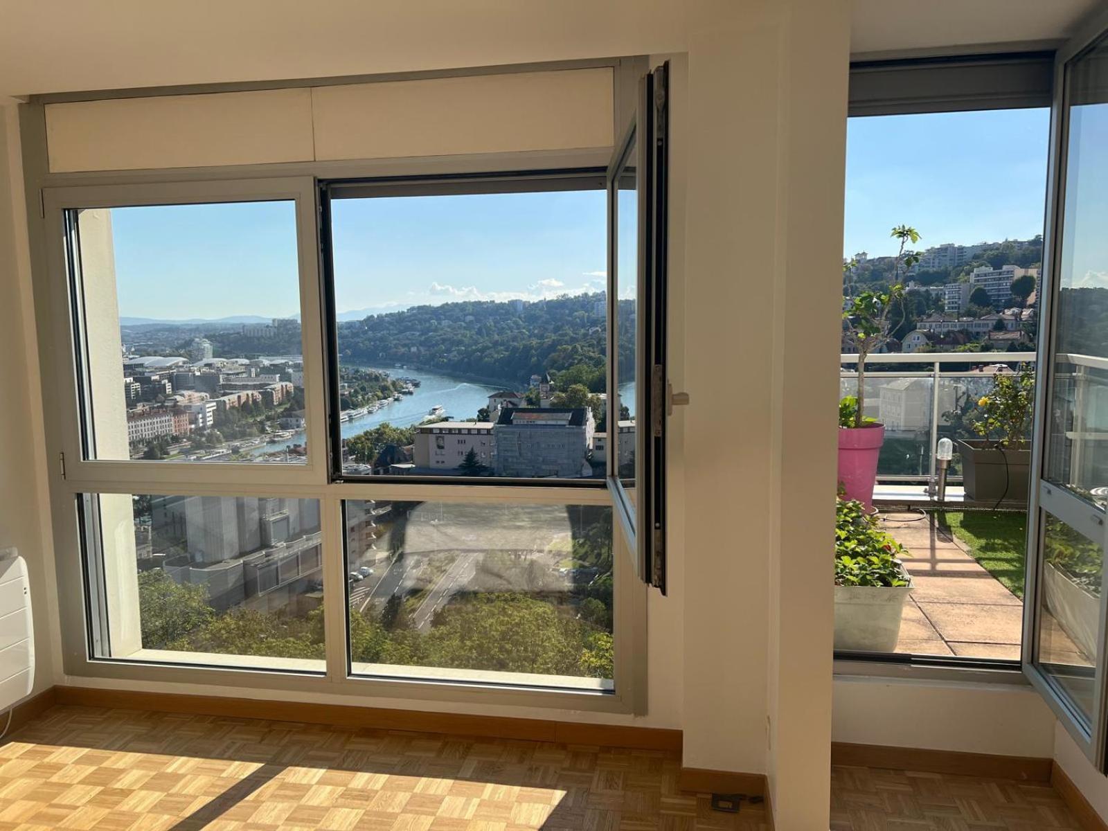 Chambre Dans Les Hauteurs De Lyon Proche Fourviere Chez L Hote Ngoại thất bức ảnh